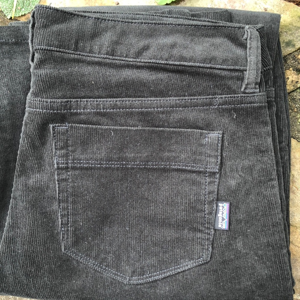 Patagonia dark olive corduroy strait leg pant
